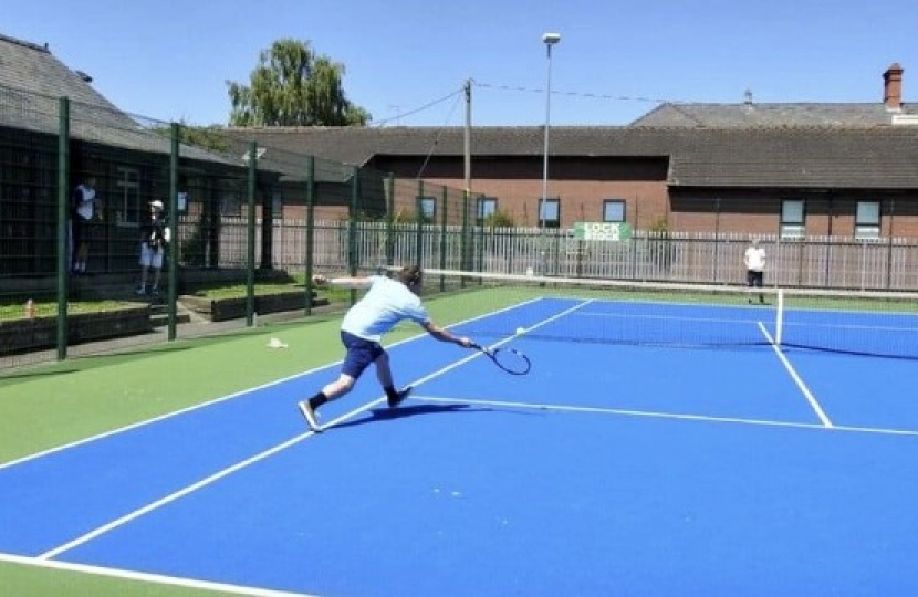 MP supports Denbigh Tennis Club fundraiser 