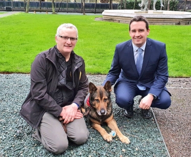   MP meets with legendary dog in support of #FinnsLawPart2