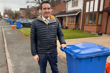 Call for new recycling system to be paused