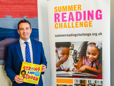 MP encourages children to take part in the ‘Ready, Set, Read!’ Summer Reading Challenge